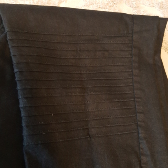 H&M Size24 Black Jean Jeggings - Picture 5 of 7